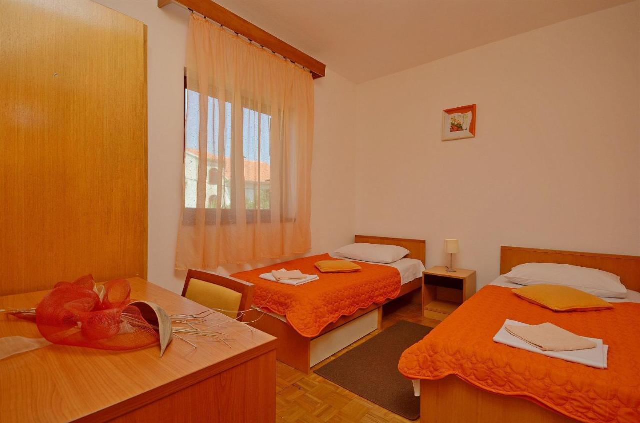 Apartment And Room Ivica Vodice Zewnętrze zdjęcie