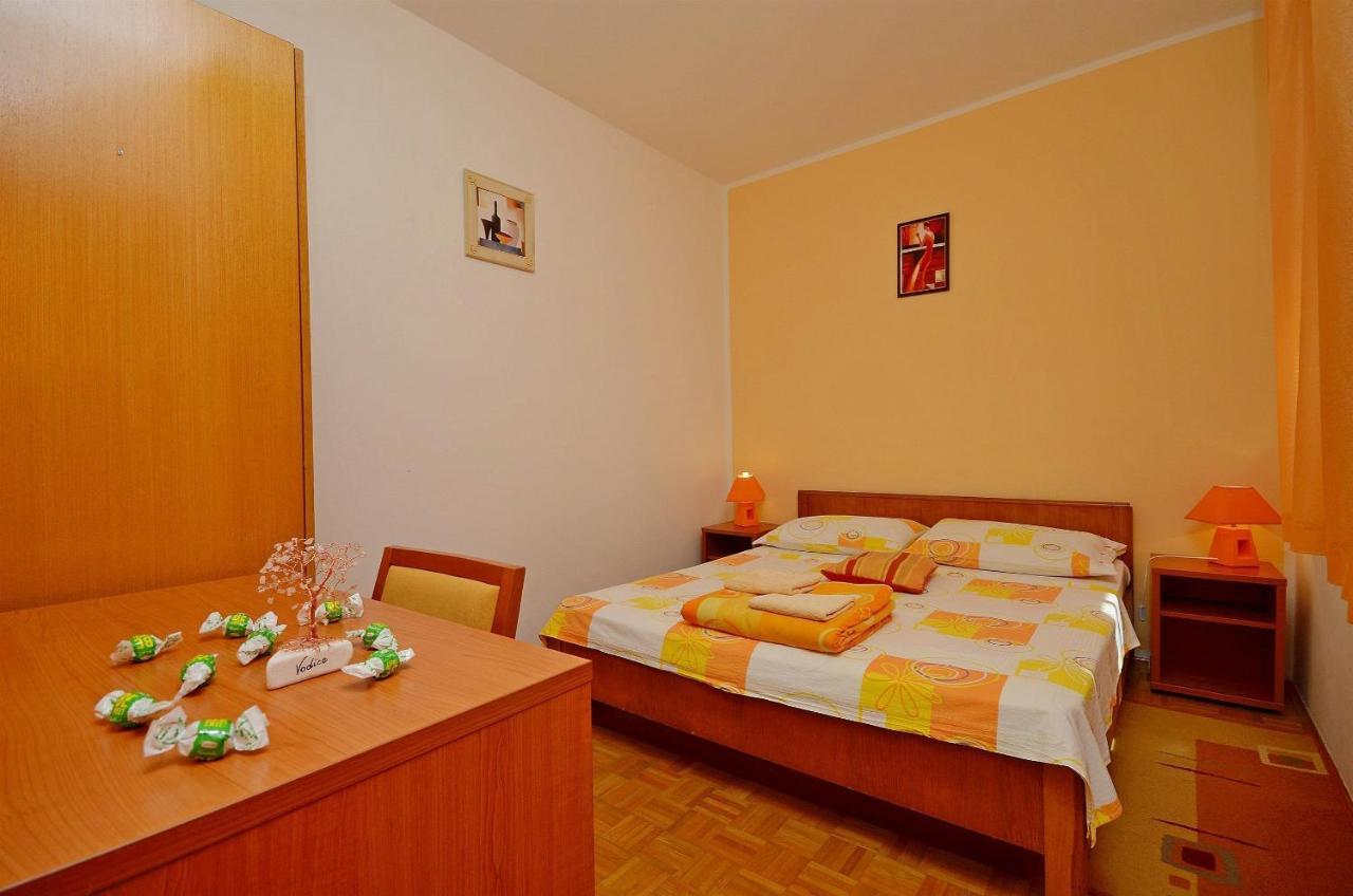 Apartment And Room Ivica Vodice Zewnętrze zdjęcie